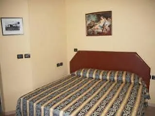 ***  Hotel Vlora Albania
